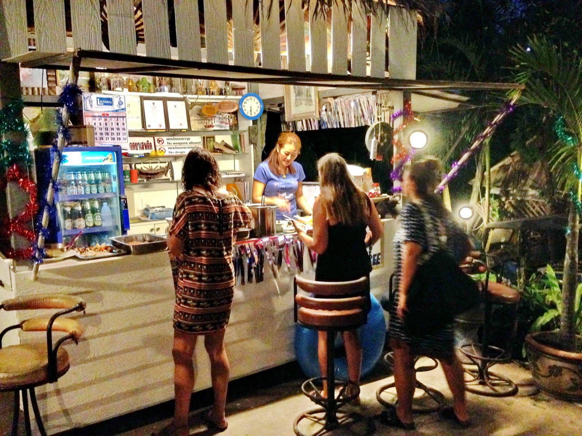 Tuk Tuk Guesthouse Csang-sziget Kültér fotó