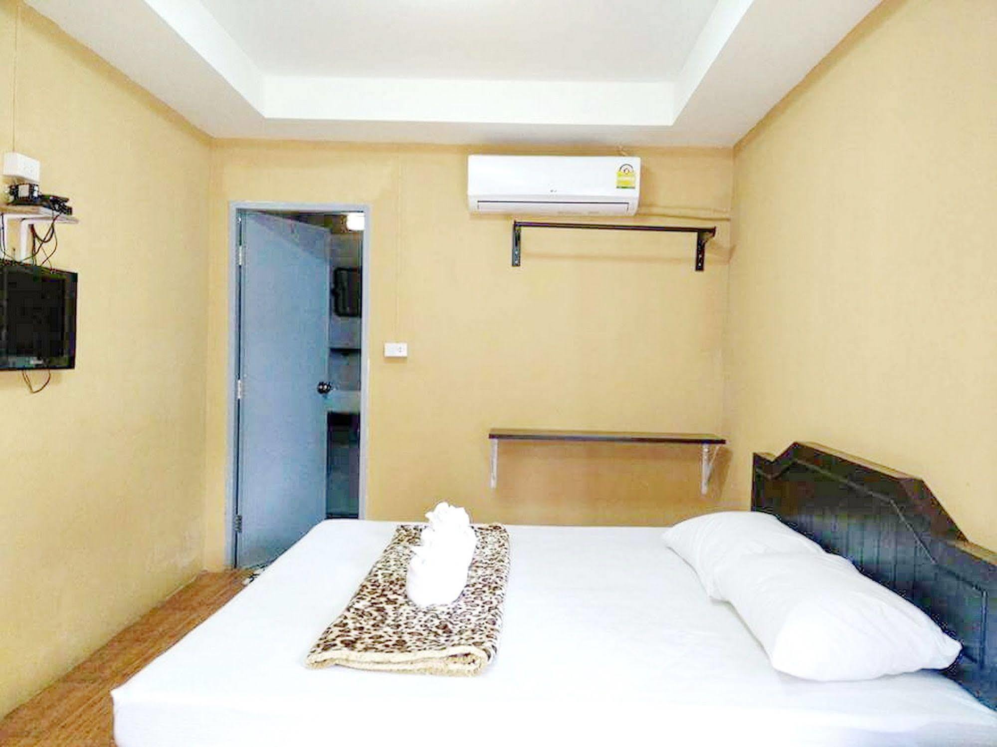 Tuk Tuk Guesthouse Csang-sziget Kültér fotó