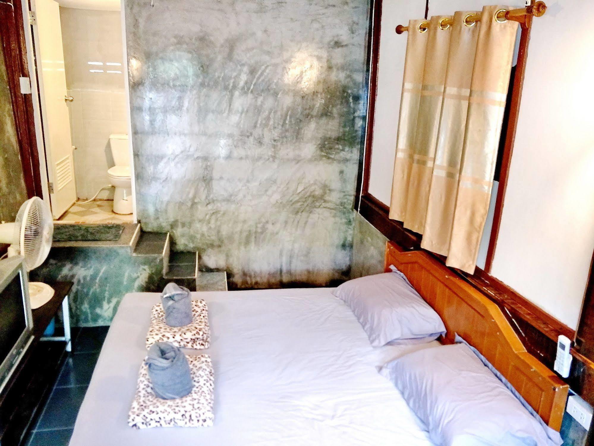 Tuk Tuk Guesthouse Csang-sziget Kültér fotó