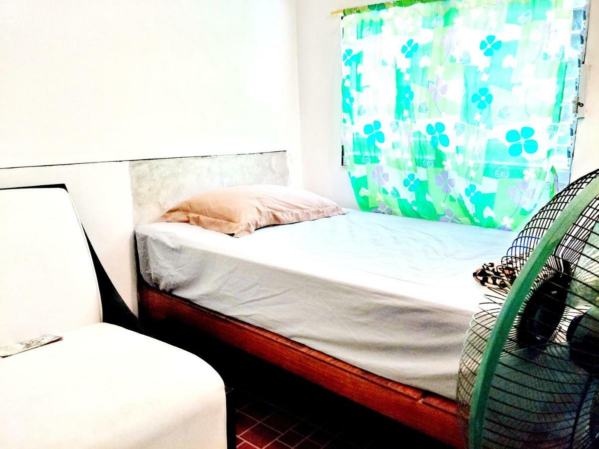 Tuk Tuk Guesthouse Csang-sziget Szoba fotó