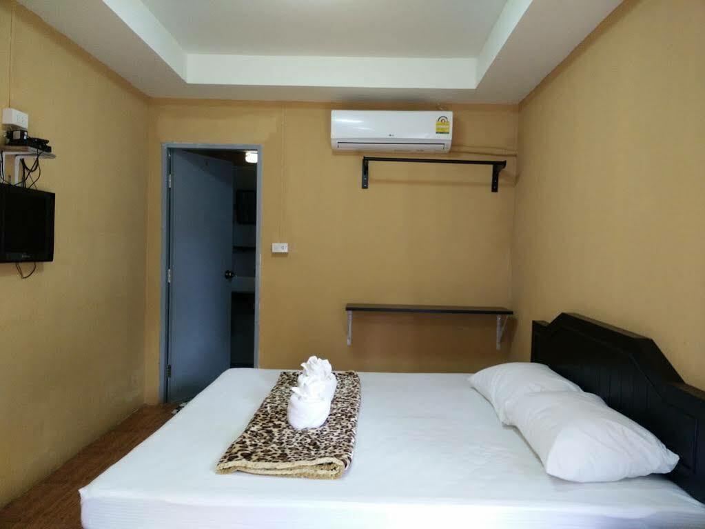 Tuk Tuk Guesthouse Csang-sziget Kültér fotó